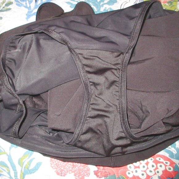 Lands End 9" Quick Dry Board Shorts Size 22W Swim Pocket Lined High Waist Modest - Picture 9 of 9